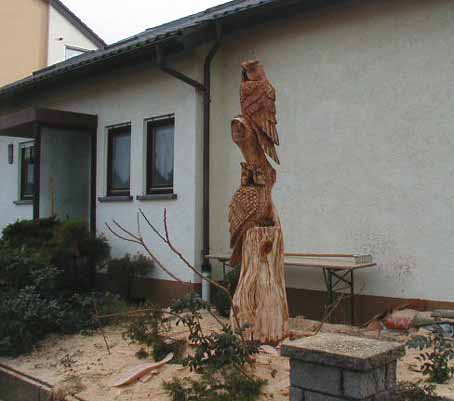 Holzschnitzerei Eulenbaum